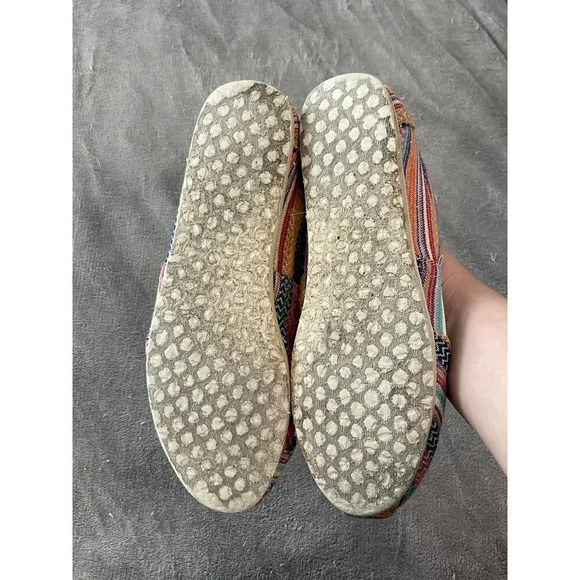 Toms Women Slip On Flat Casual Multi-Colored Canvas Shoes SZ 6 EU 37 Boho Artsy - Picture 4 of 5